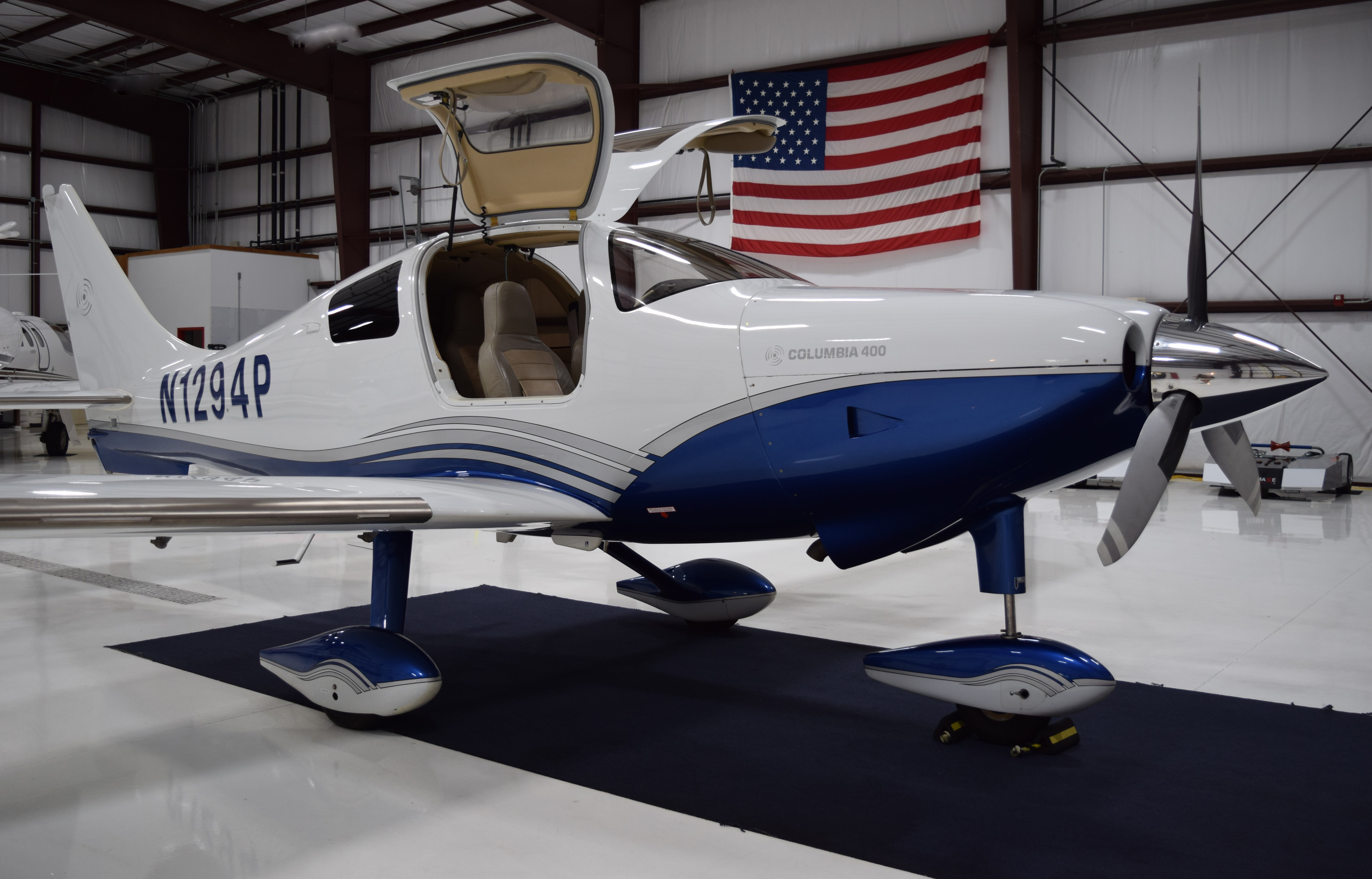 Columbia 400SLX - Shoreline Aviation
