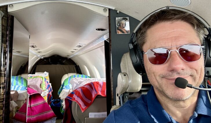 Volunteer pilot Steve Bernstein flies his precious cargo to Beaufort, North Carolina, for further rehabilitation. Photo courtesy of Steve Bernstein