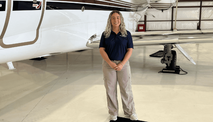 Pilot Andera Hewett joins Shoreline Aviation as a CFI.